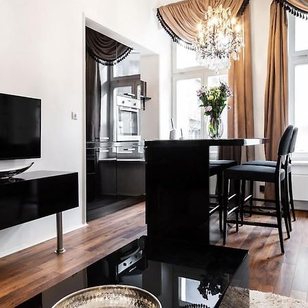 קרקוב Househost Apartment:Lobzowska 22 מראה חיצוני תמונה