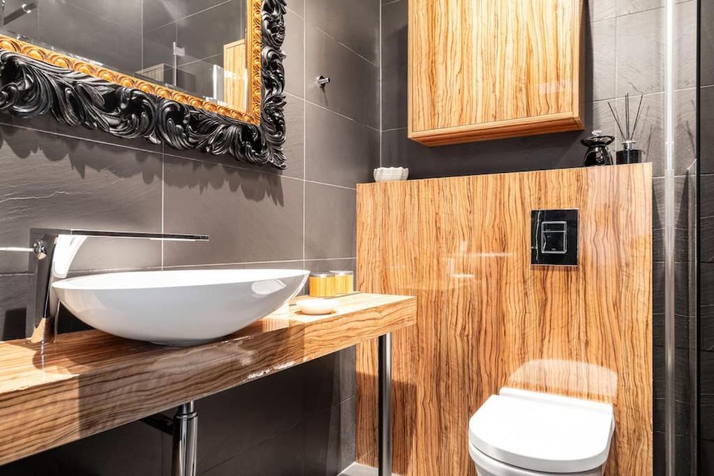 קרקוב Househost Apartment:Lobzowska 22 מראה חיצוני תמונה