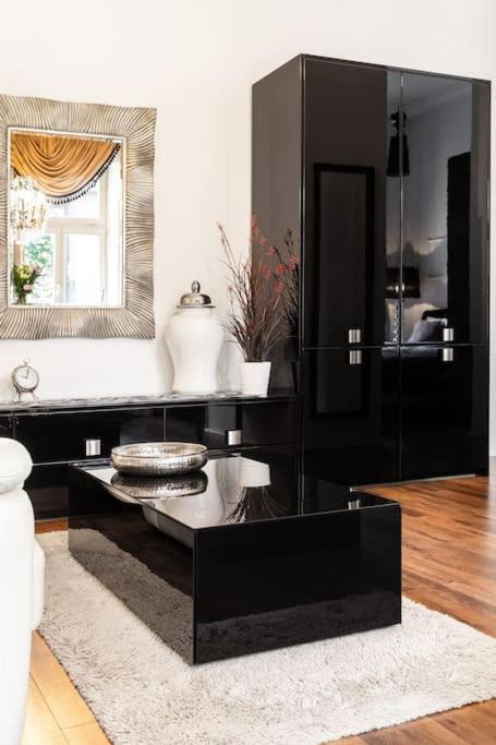 קרקוב Househost Apartment:Lobzowska 22 מראה חיצוני תמונה